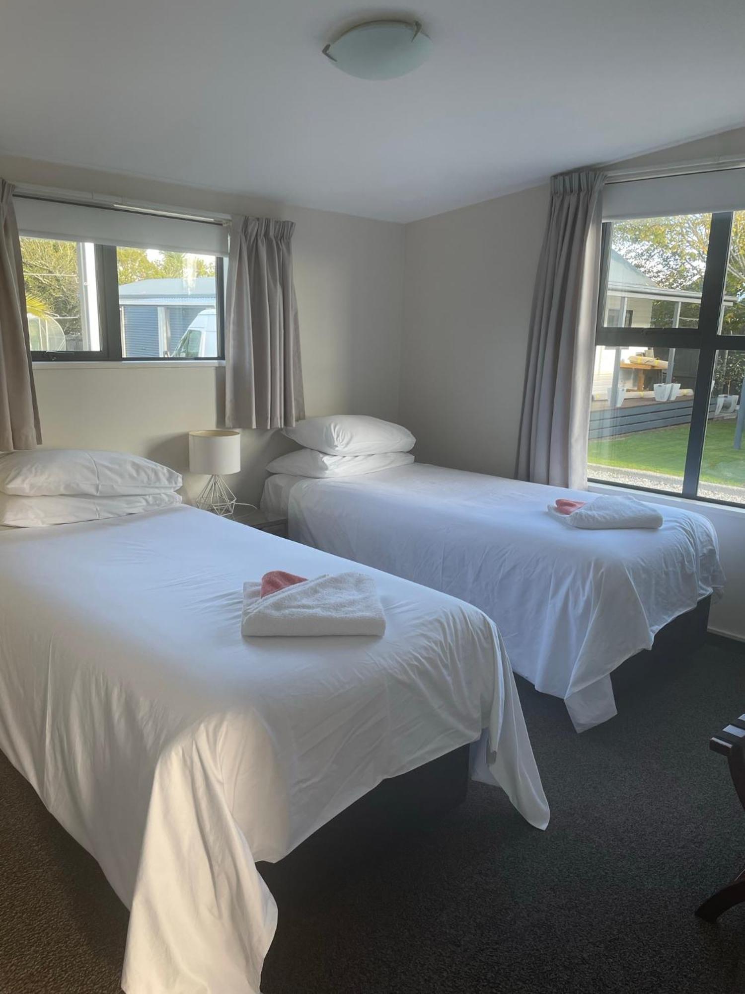 Amberlea Cottages Hokitika Room photo